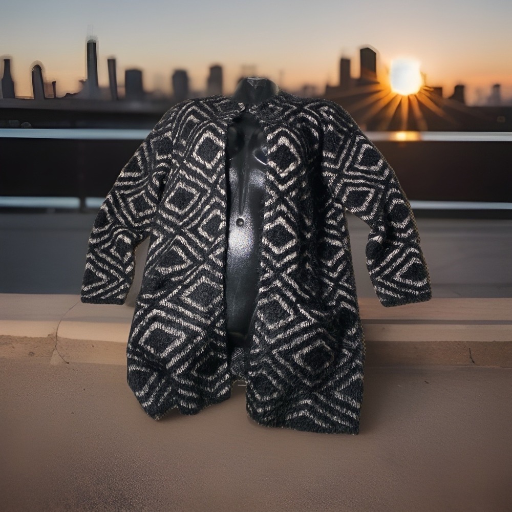 August Silk Womens Cardigan M Pockets Geometric Print